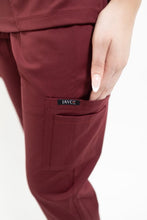 Load image into Gallery viewer, Pocketful Pants - Burgundy
